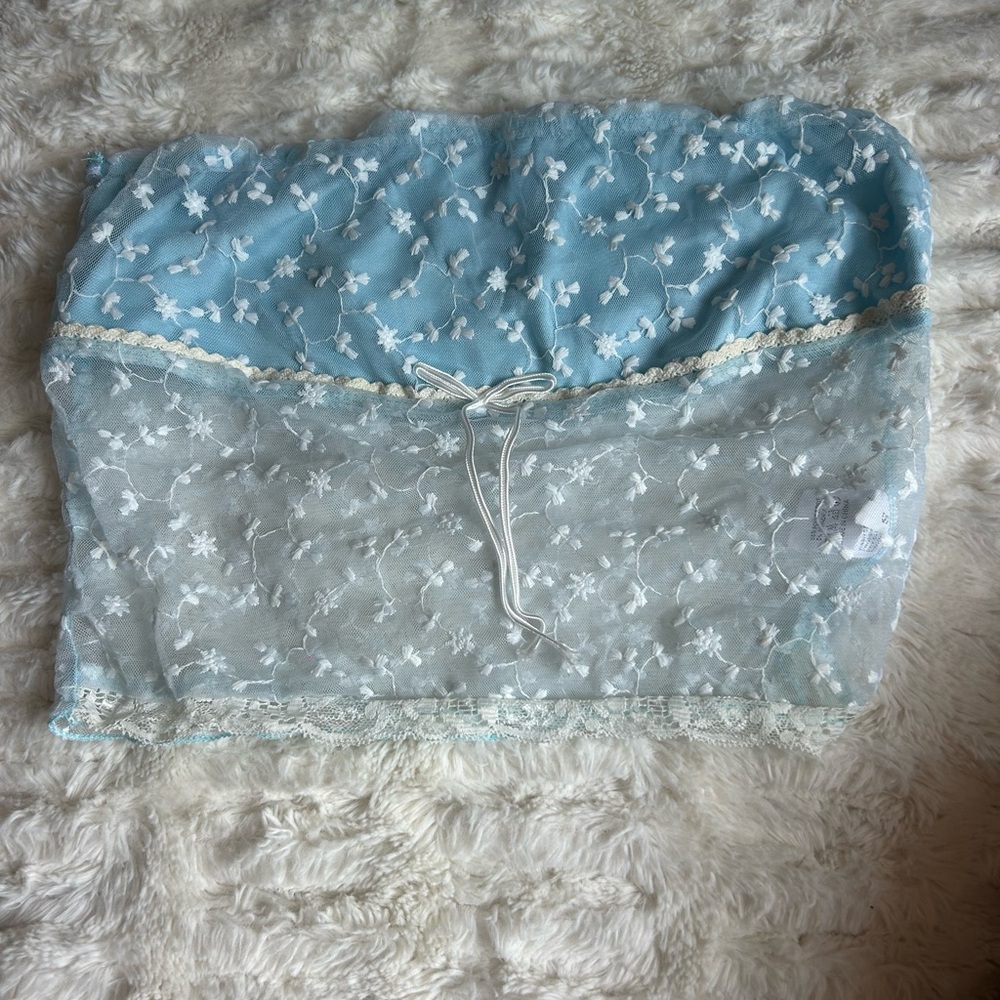 blue and white lace strapless crop top brand new